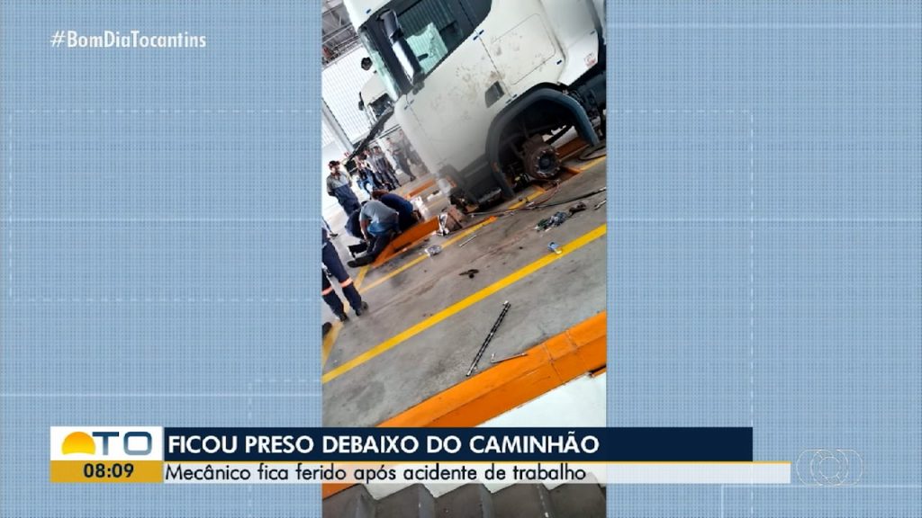 Mecânico tem cabeça prensada por cabine de caminhão após macaco hidráulico ceder em oficina