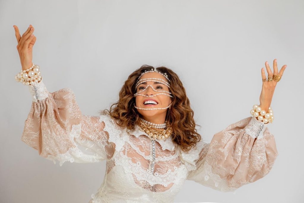 O que esperar de ‘Cirandaia’, o álbum em que Daniela Mercury faz feats com Alcione, Dona Onete e Zélia Duncan?