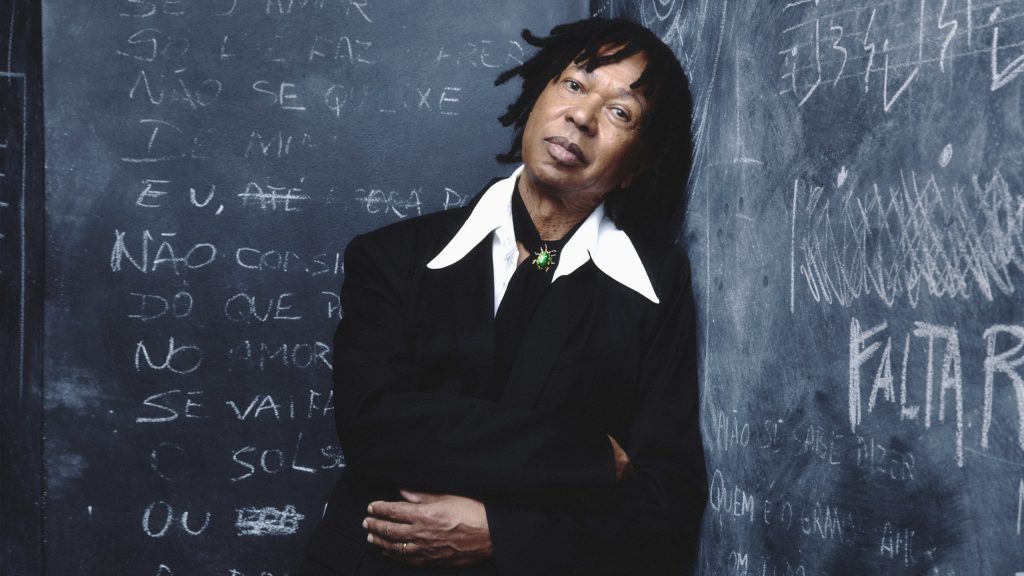 Djavan grava música quase lançada por Michael Jackson: ‘Ele parecia um passarinho assustado’