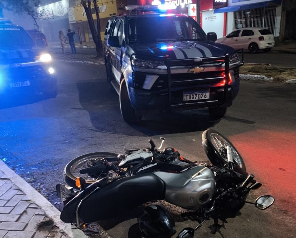 Motociclista é preso após sair de bar, empinar moto e bater em viatura da Guarda Metropolitana de Palmas