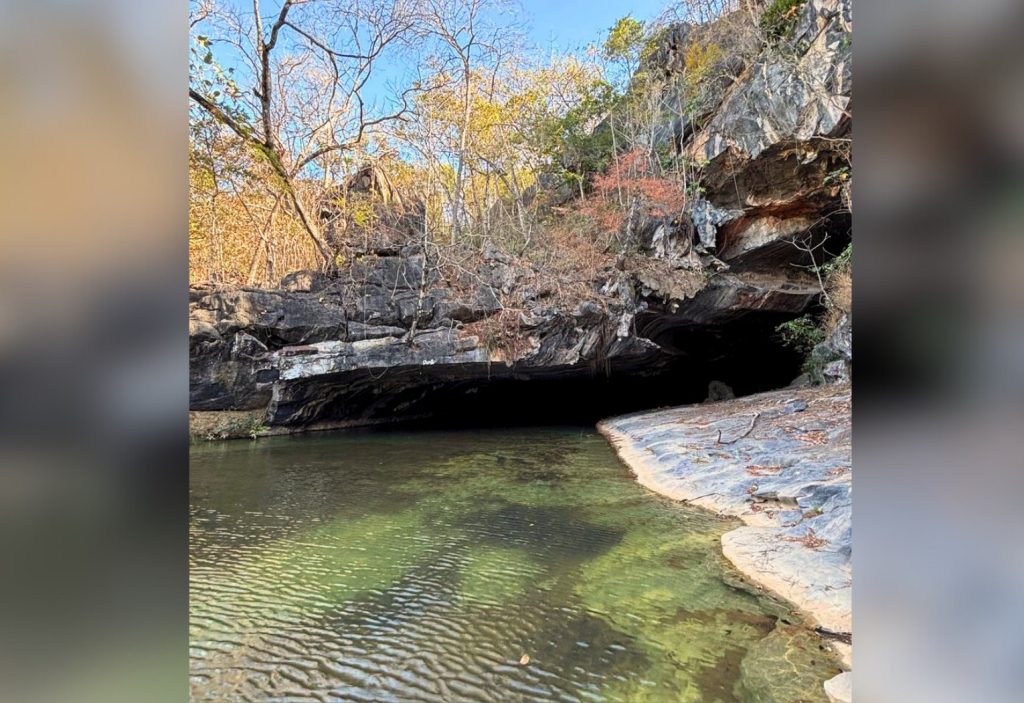Gruta com labirintos e ‘piscina de chão de mármore’ são atrativos turísticos em cidade no Tocantins; VÍDEO