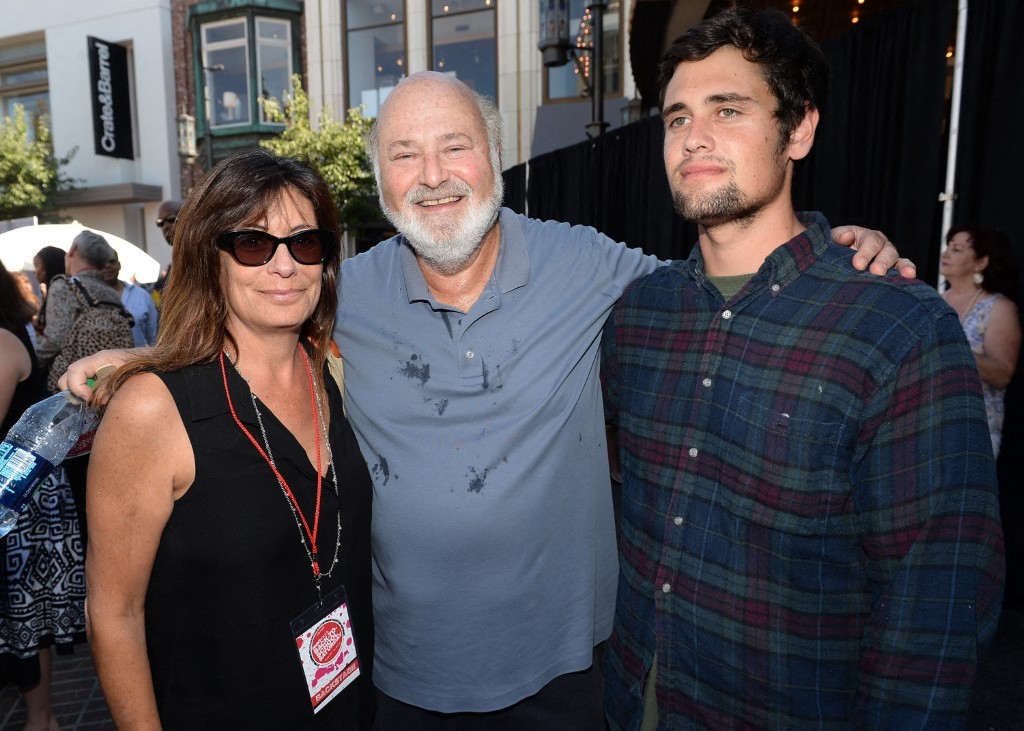 Nick Reiner, filho de Rob Reiner, se declara inocente do assassinato dos pais