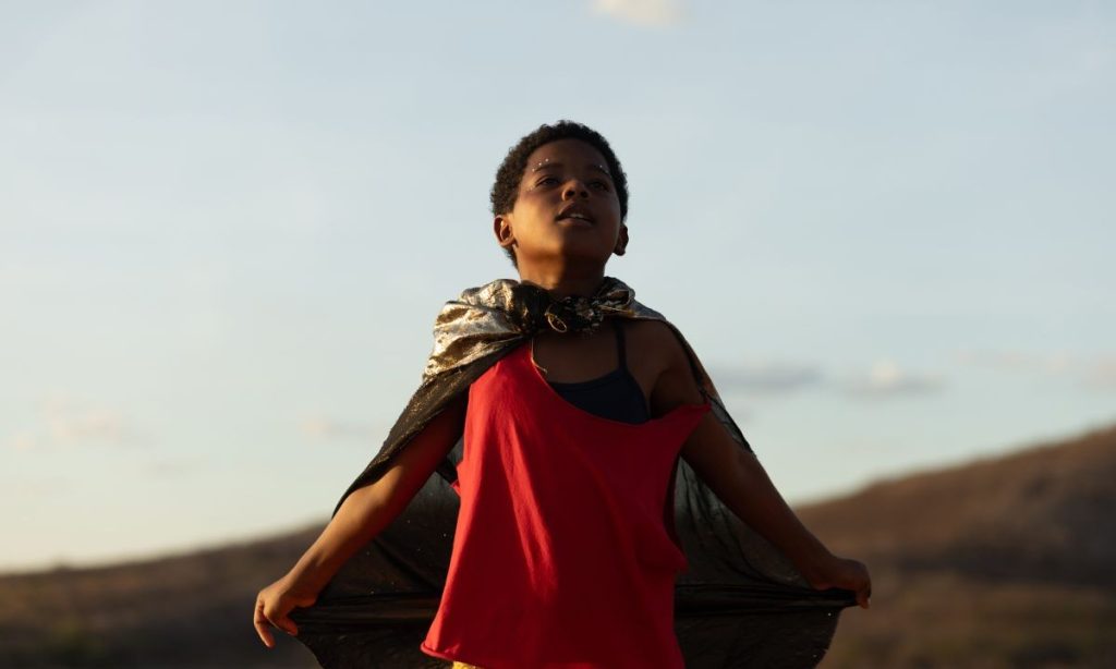 Representante do Brasil no Oscar, ‘Feito Pipa’ amplia imaginário do cinema com Sertão colorido, diz roteirista