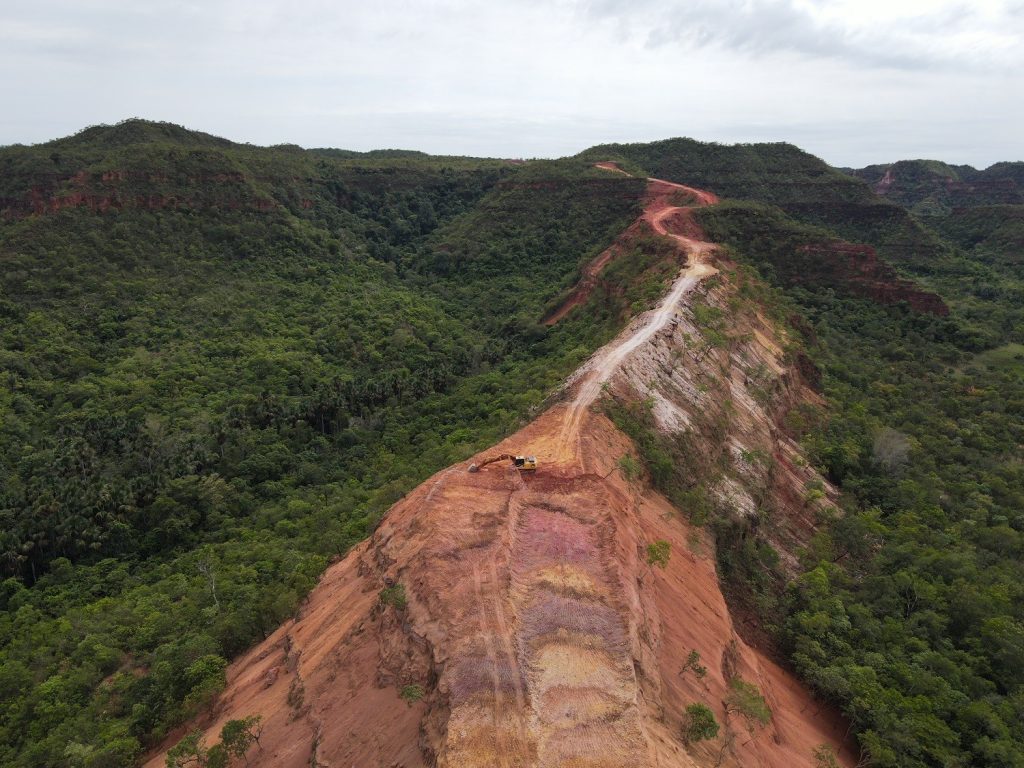 Conheça estrada no topo de serra do TO que teve obra embargada pelo Ibama; VÍDEO