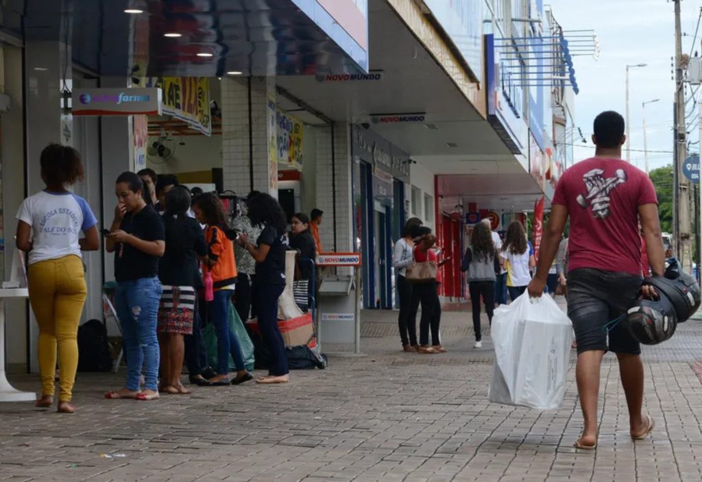 Ponto facultativo e Finados: veja o que vai funcionar em Palmas no feriadão